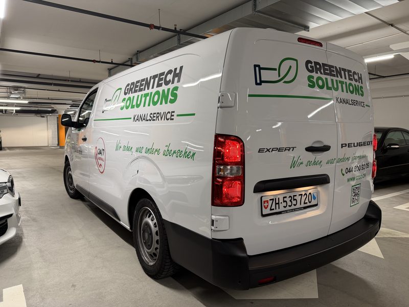 Greentech Fahrzeug Heckansicht
